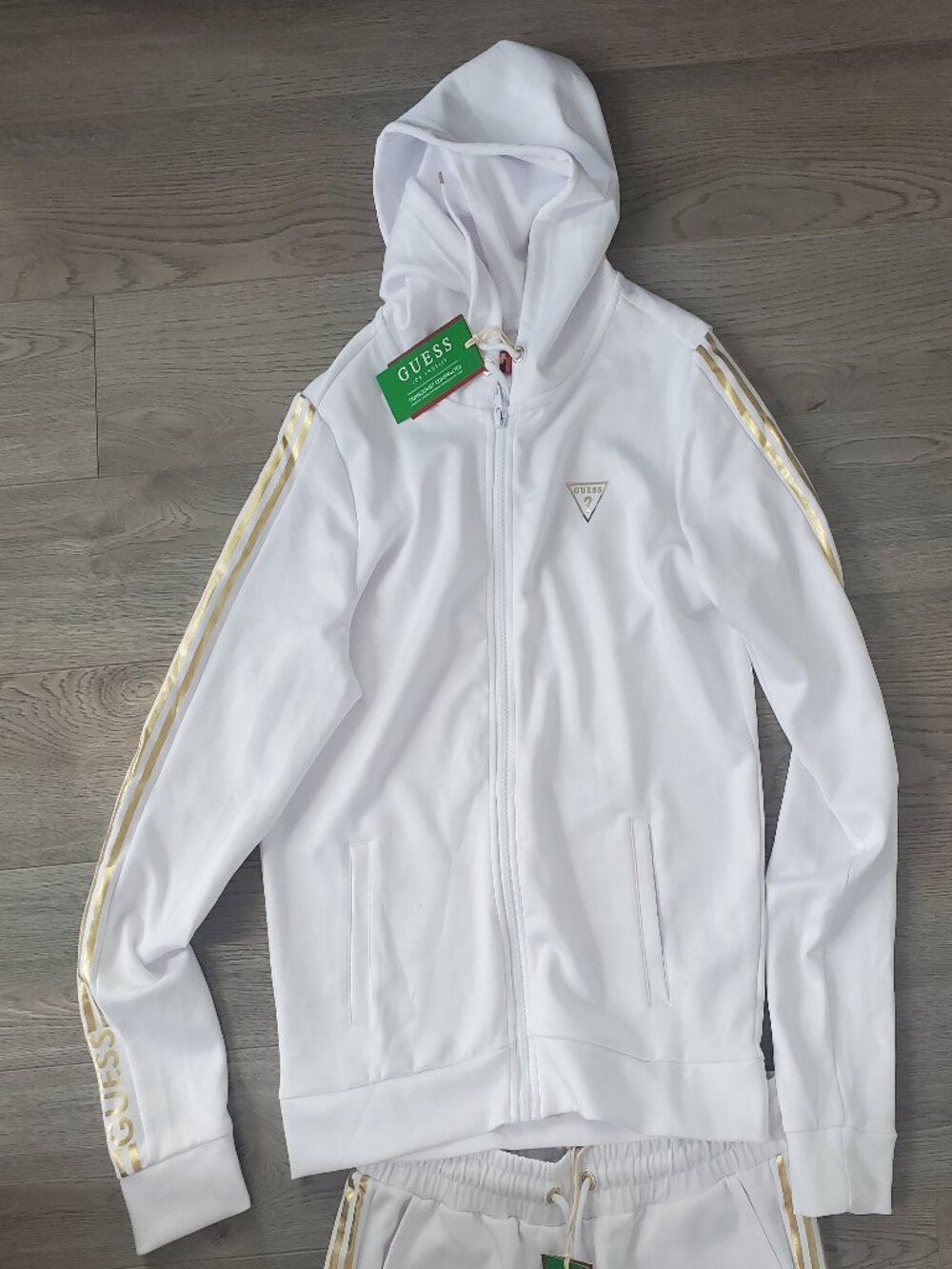GUESS tracksuit - Picture 9 of 9